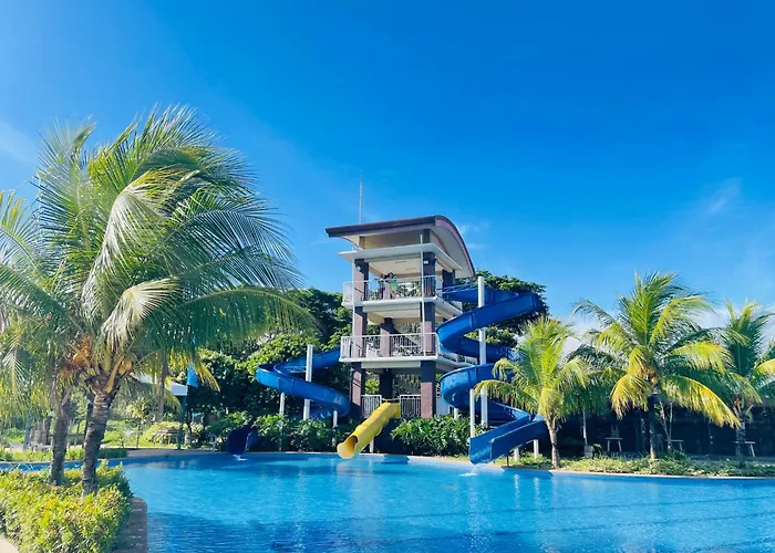 Aquamira Hotel & Resort